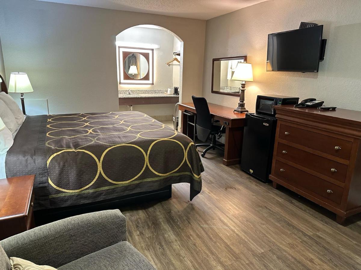 Nation'S Inn Of Wake County - Raleigh Crabtree Экстерьер фото