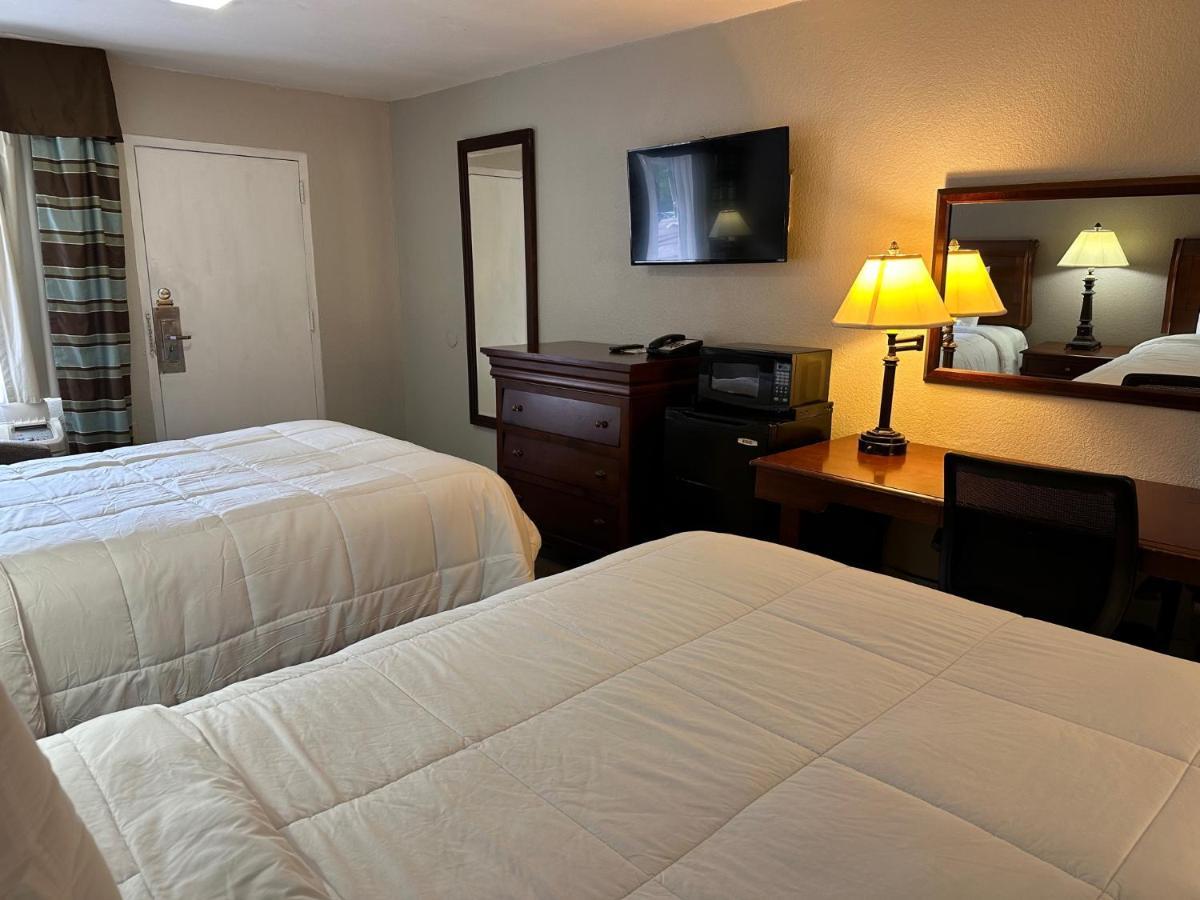 Nation'S Inn Of Wake County - Raleigh Crabtree Экстерьер фото